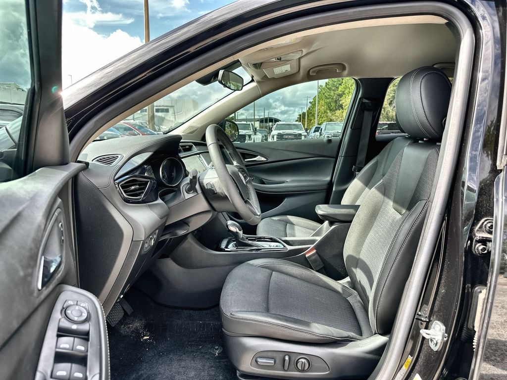 2023 Buick Encore GX Select photo 2