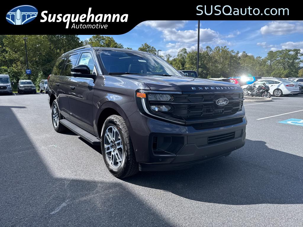 2025 Ford Expedition Active's photo