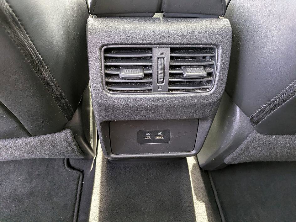 2021 Nissan Rogue SV photo 27