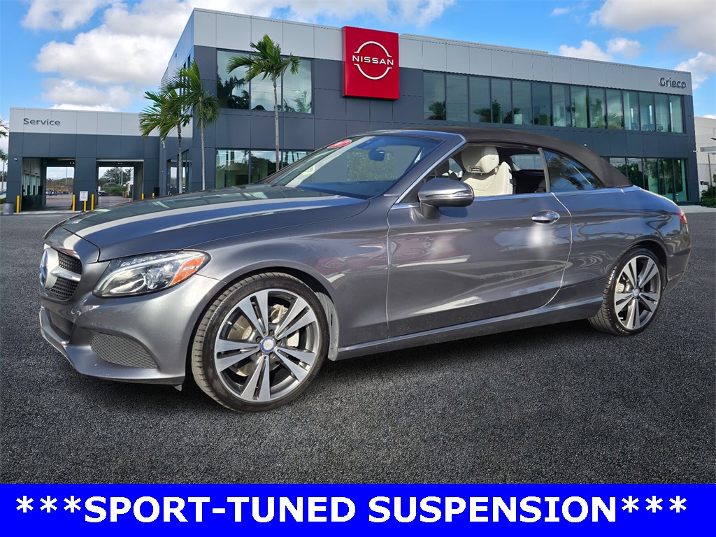 2017 Mercedes Benz C 300 photo 4