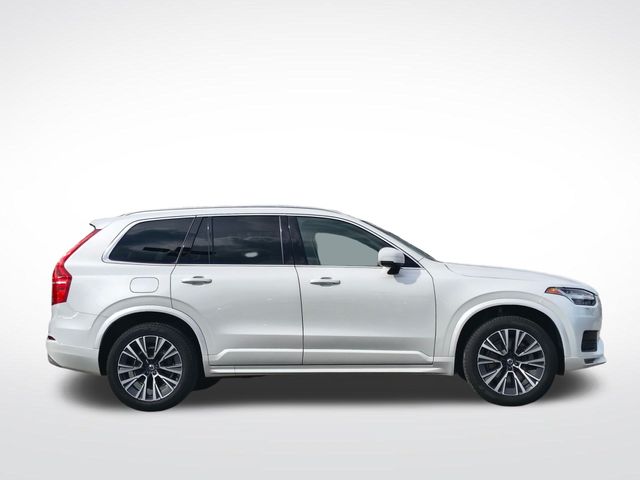 2022 Volvo XC90 T5 Momentum photo 6