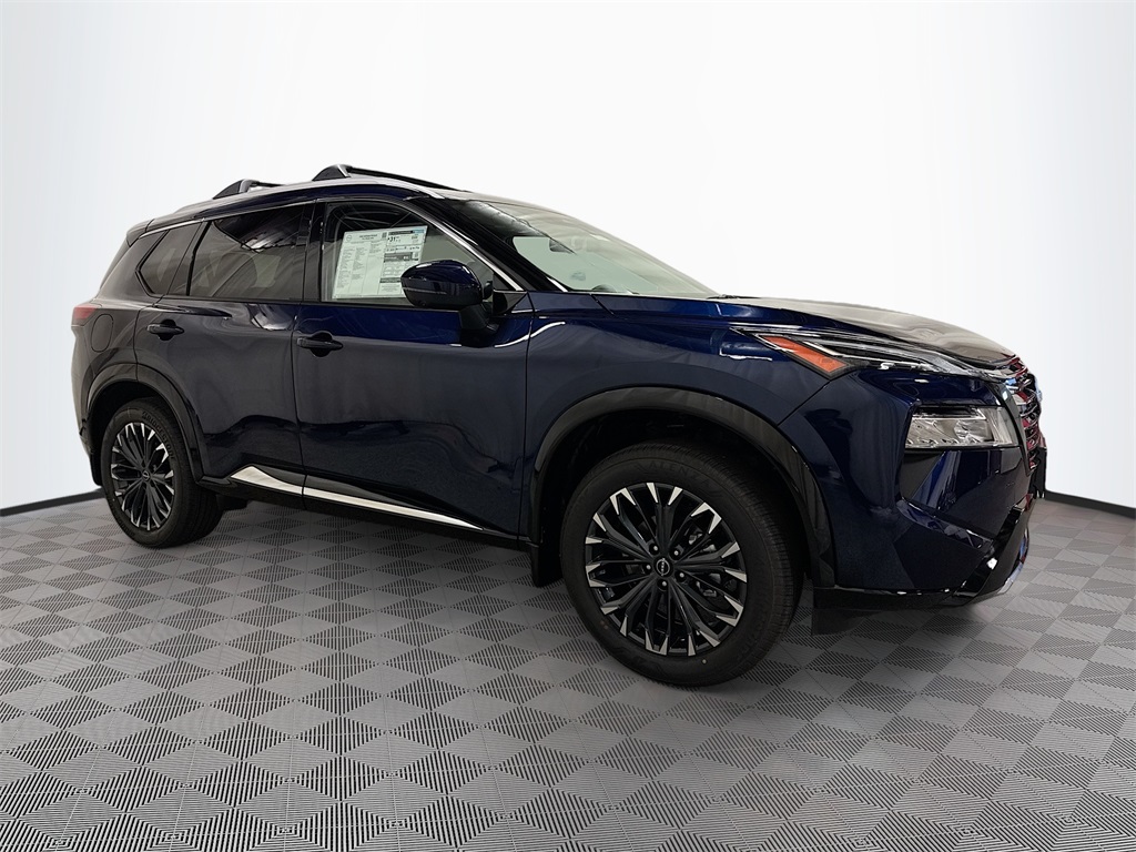 2026 Nissan Rogue Platinum photo 3