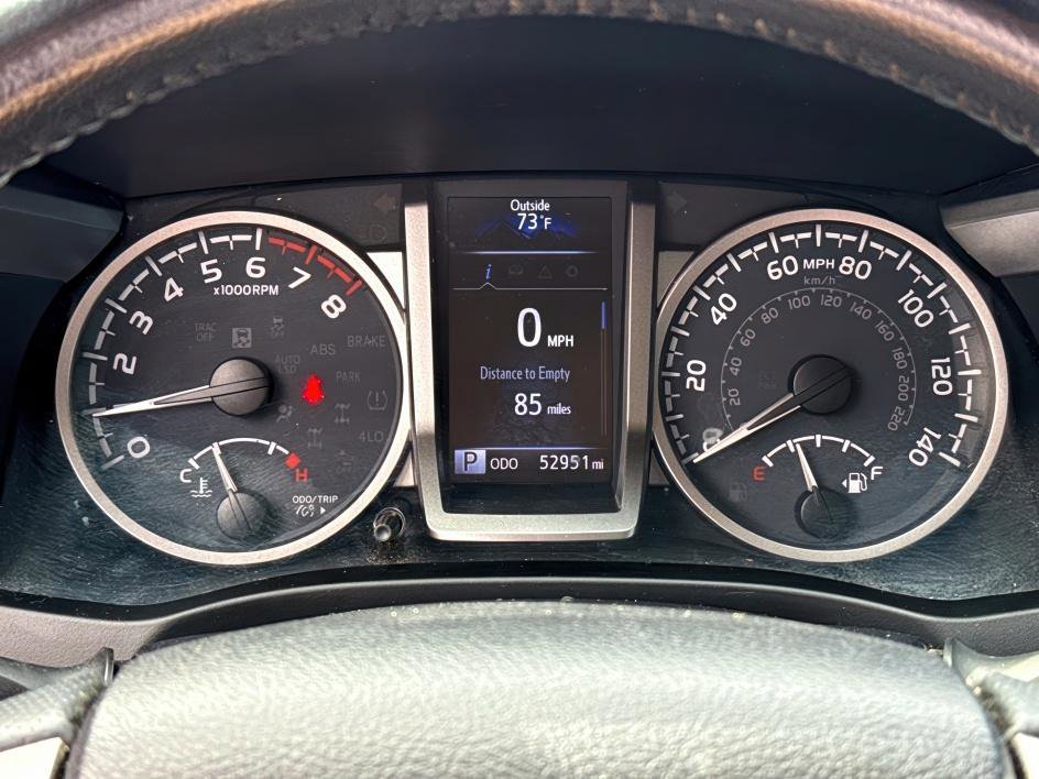 2021 Toyota Tacoma SR5 photo 21