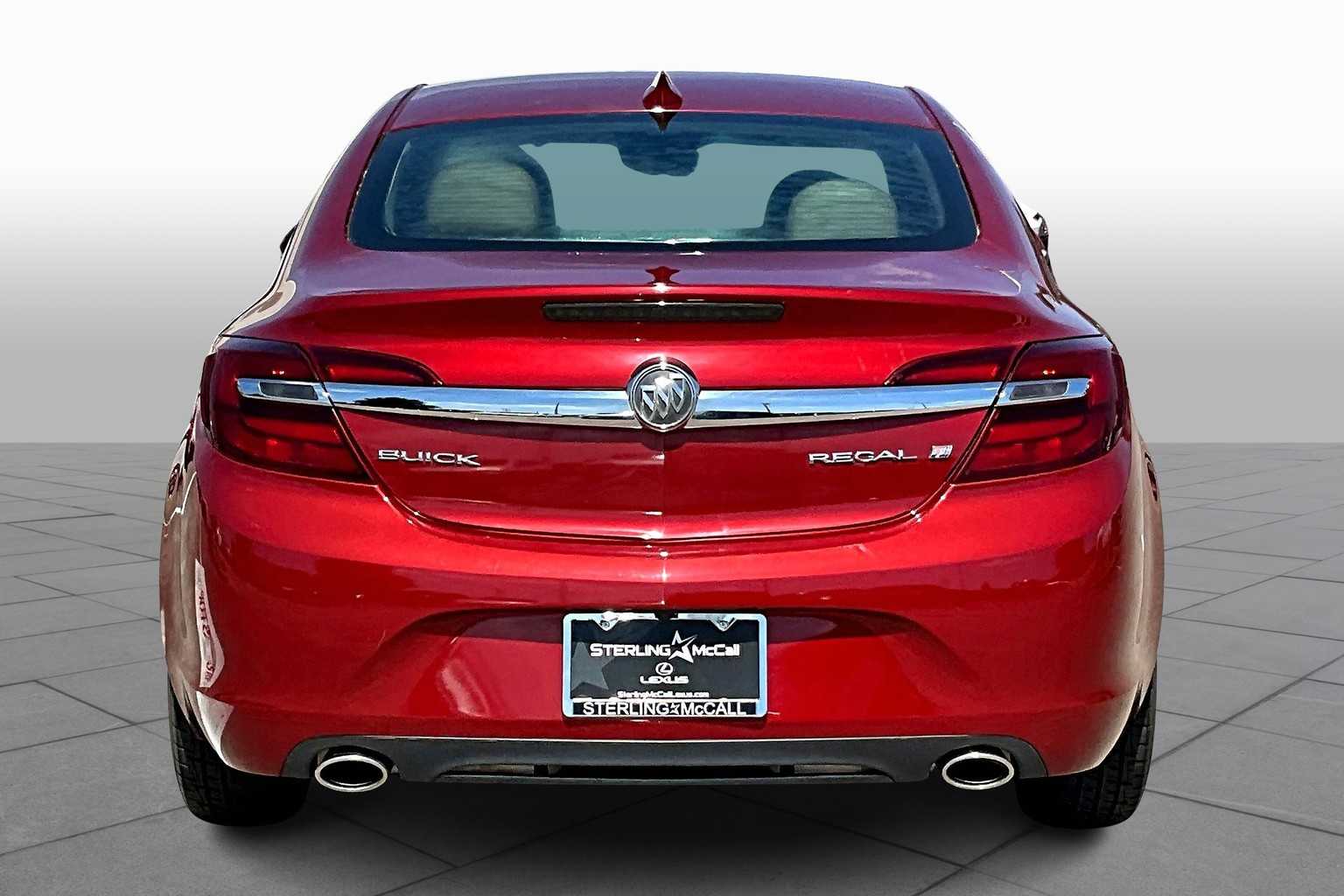 2015 Buick Regal photo 4