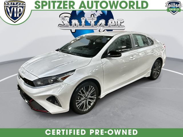 2023 Kia Forte GT-Line's photo