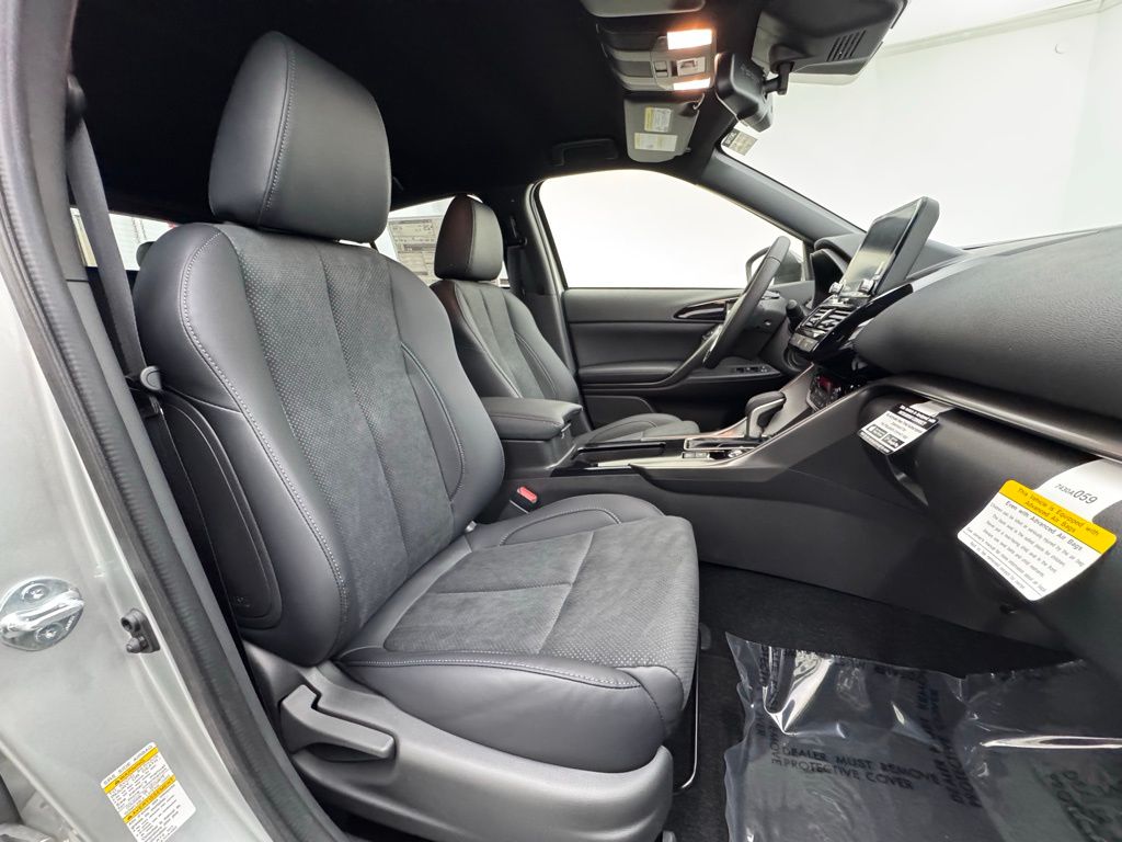 2025 Mitsubishi Eclipse Cross SEL photo 9