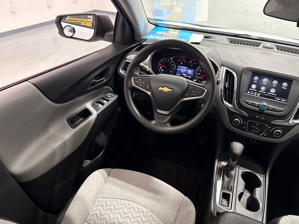 2023 Chevrolet Equinox LS photo 26