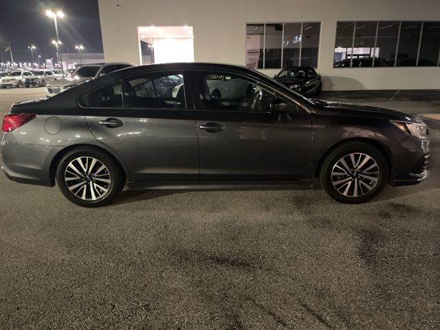 2019 Subaru Legacy 2.5i photo 2