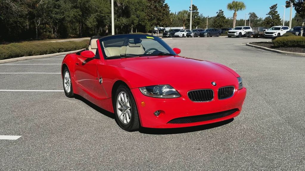 Used 2005 BMW Z4 2.5 with VIN 4USBT33505LS57698 for sale in Ocala, FL