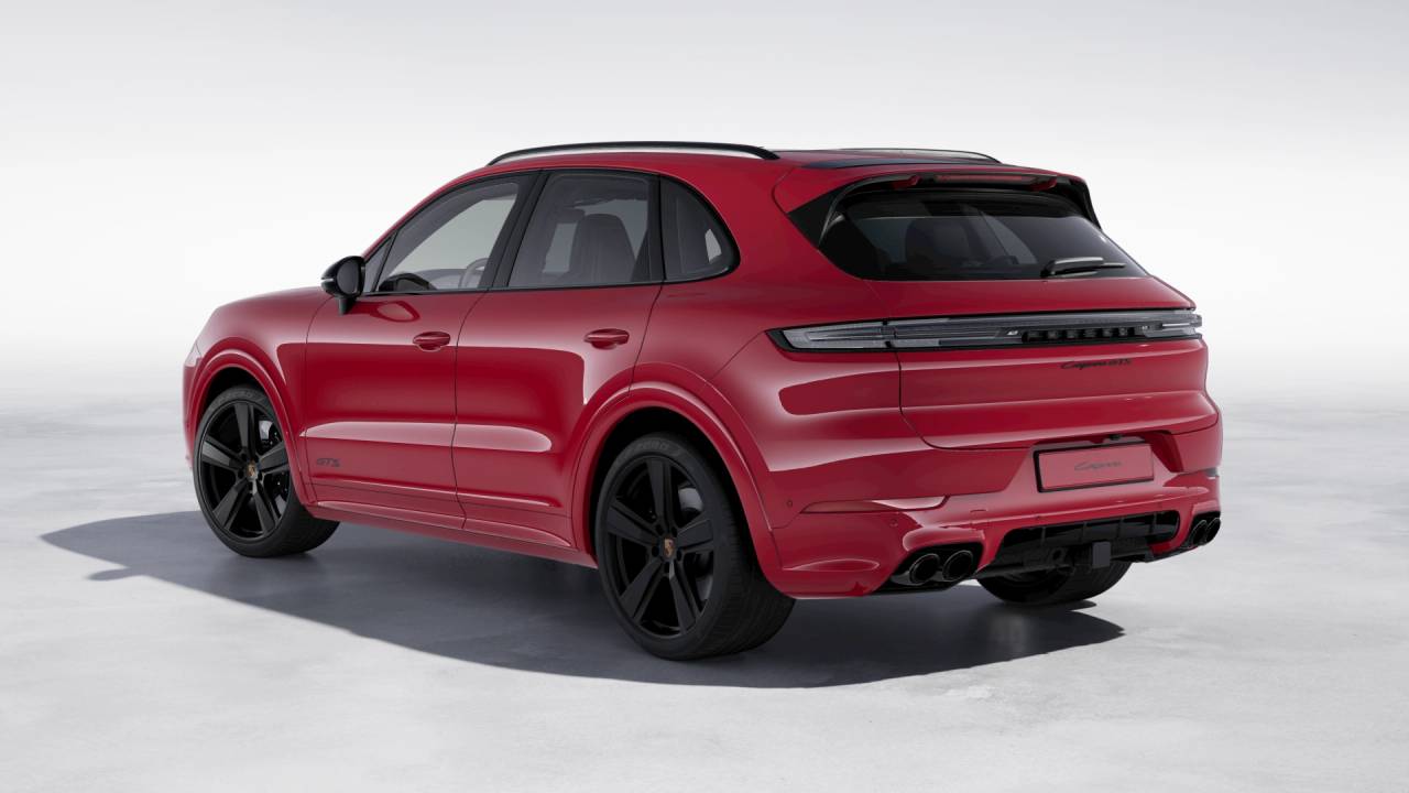 2026 Porsche Cayenne GTS photo 3