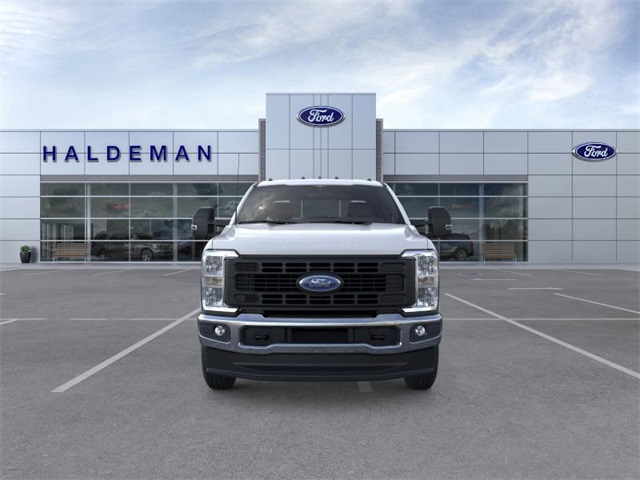 2025 Ford F-250 photo 6