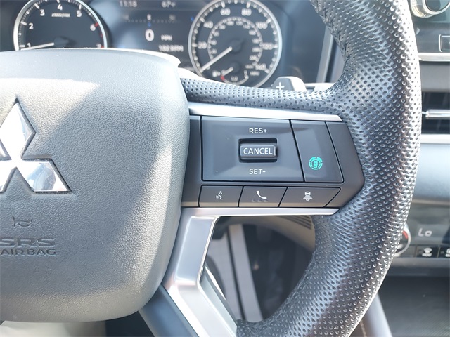 2023 Mitsubishi Outlander SE photo 11