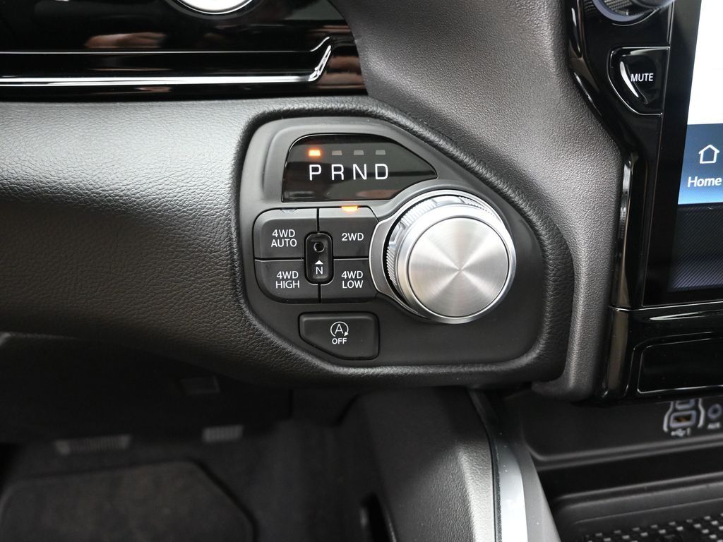 2026 Ram 1500 Laramie photo 17