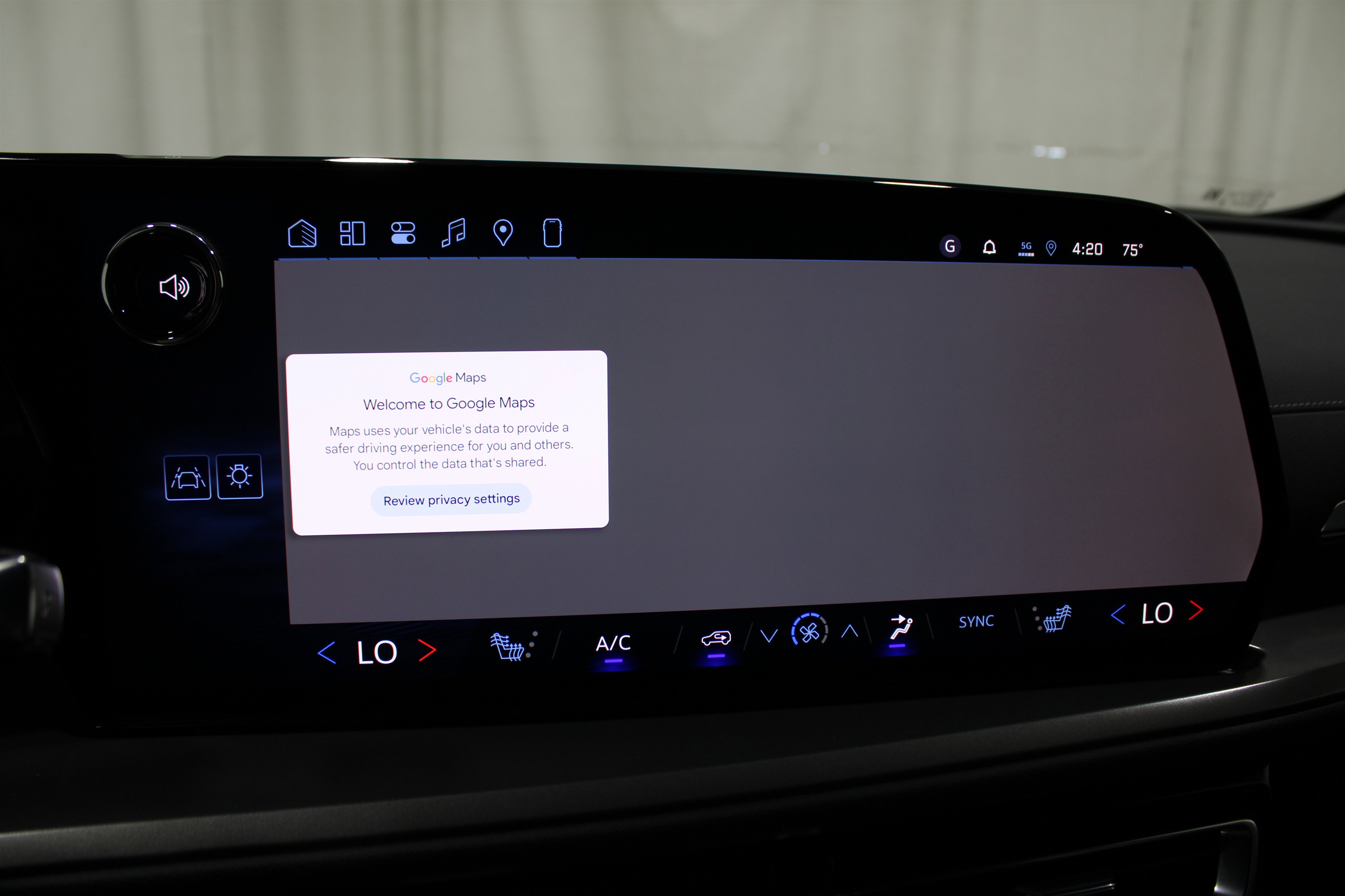 2026 Chevrolet Traverse photo 6