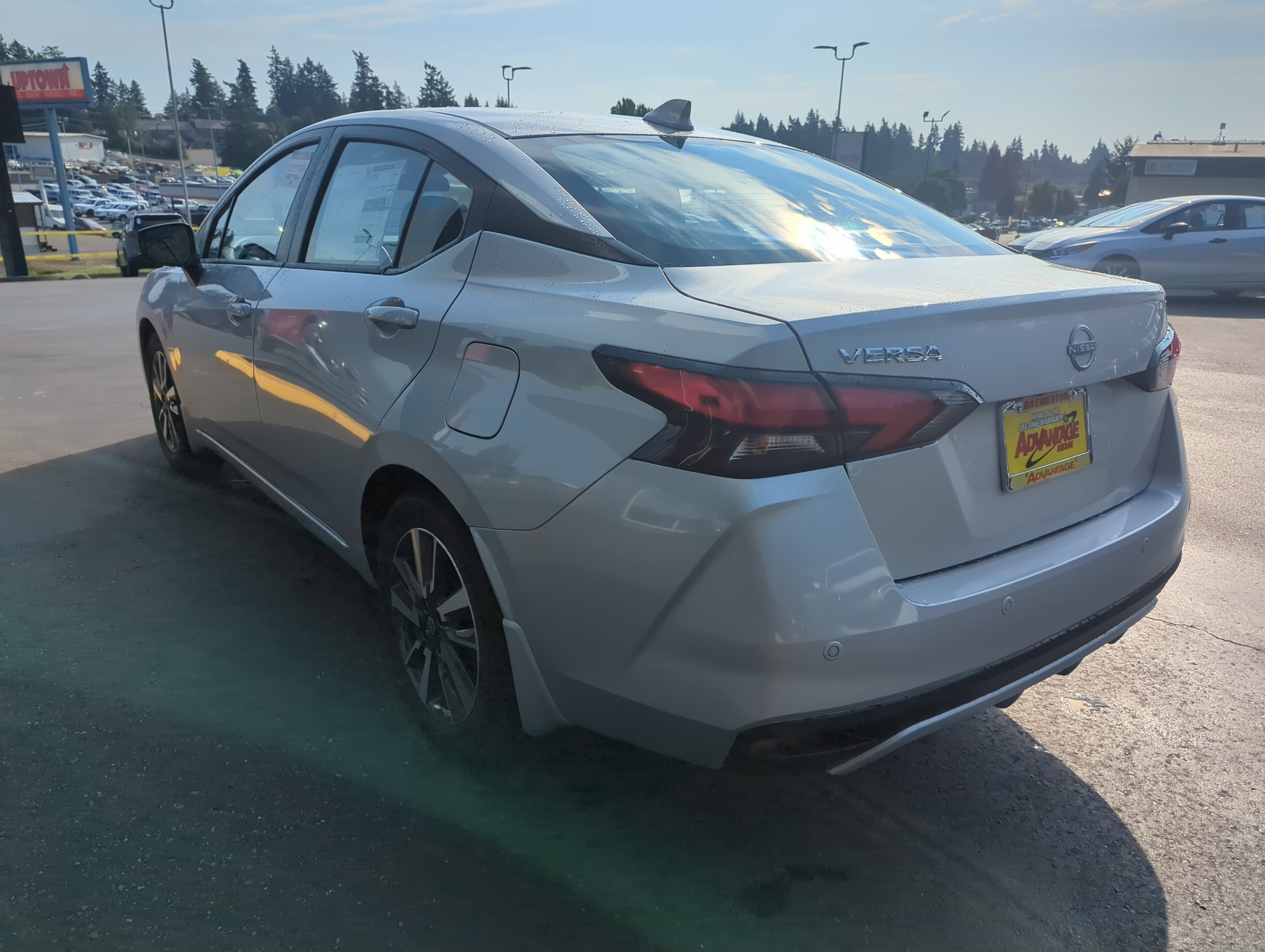 2025 Nissan Versa SV photo 2