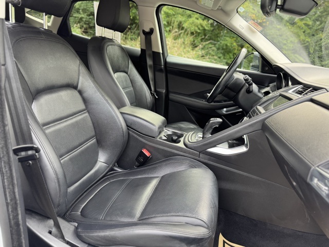 2018 Jaguar E-PACE S photo 22