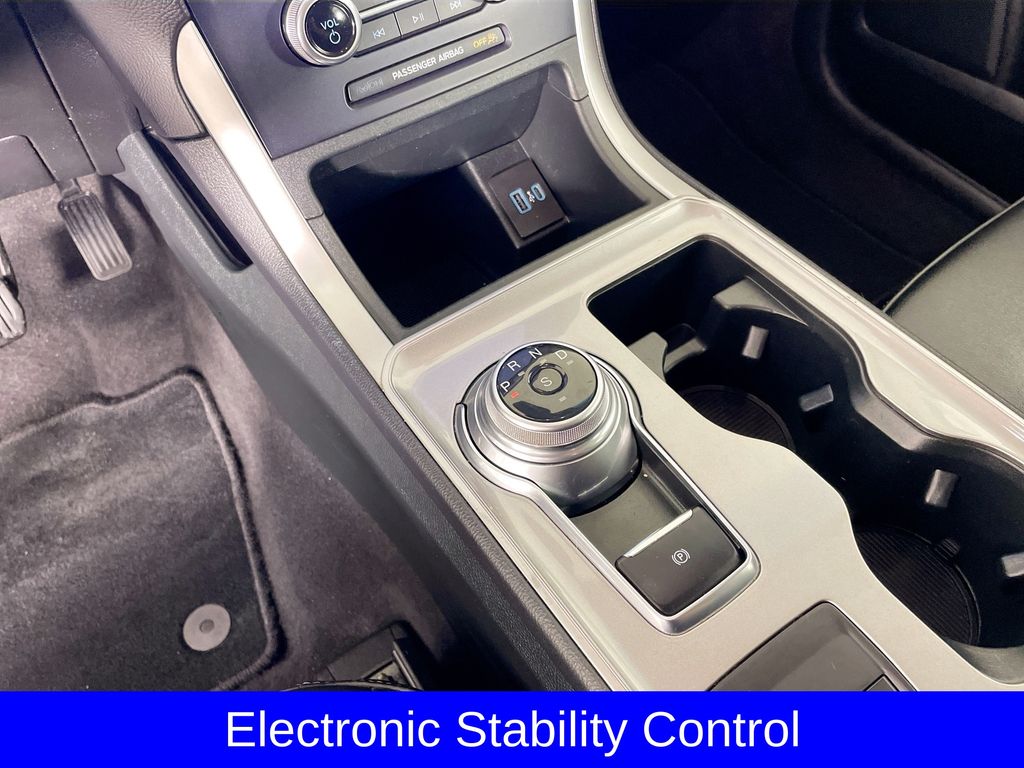 2023 Ford Edge SEL photo 16
