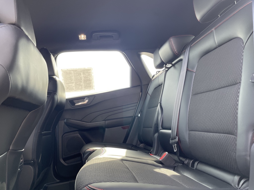 2024 Ford Escape Hybrid ST-Line photo 22