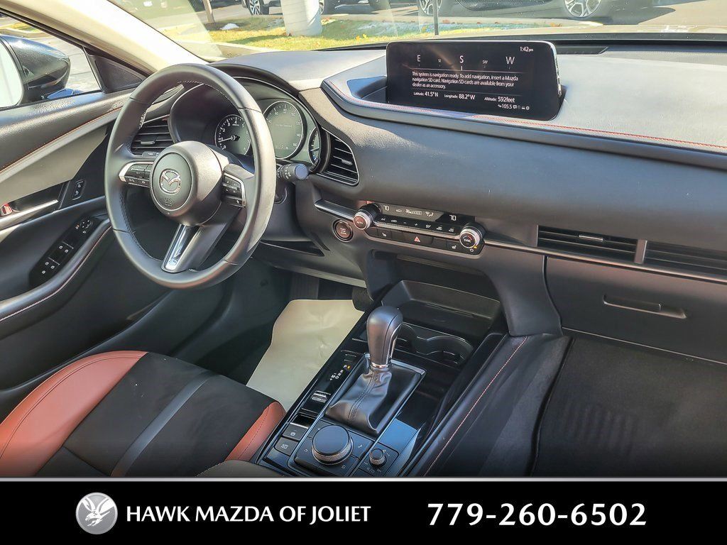 2025 MAZDA CX-30 - Image 21