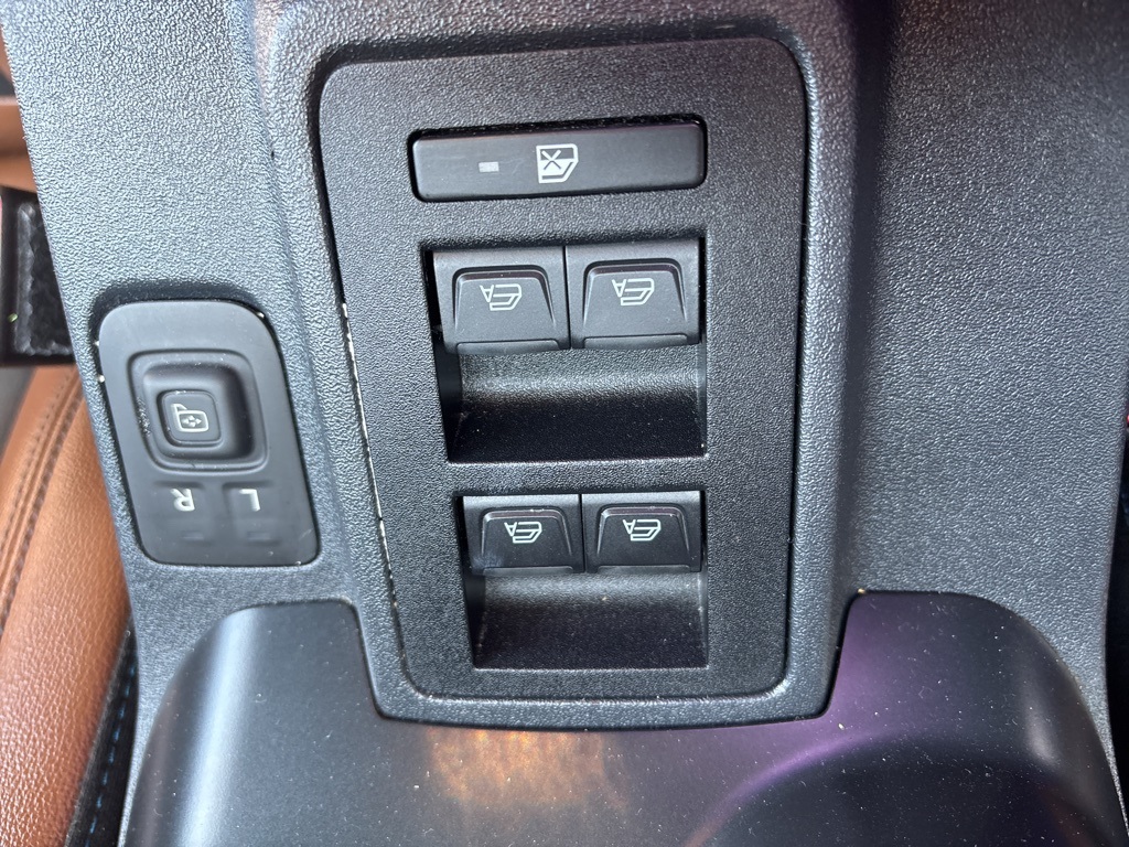 2024 Ford Bronco Outer Banks photo 21