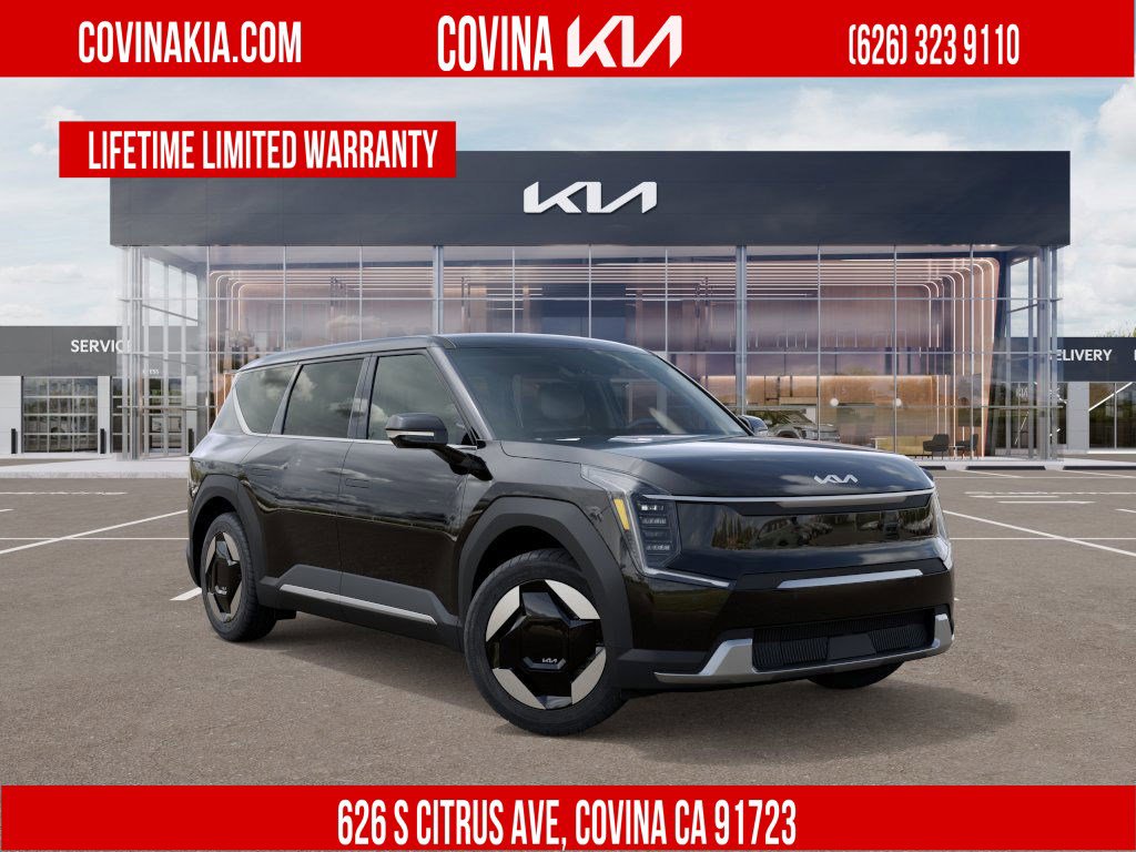 2026 Kia EV9 Light's photo