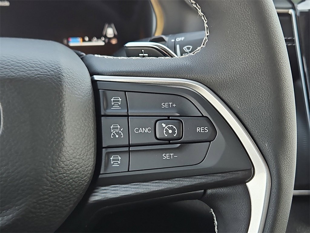 2025 Jeep Cherokee Laredo X photo 15