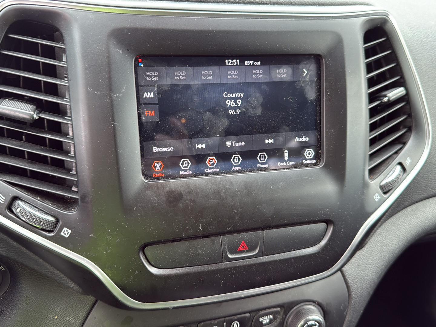 2019 Jeep Cherokee Latitude photo 11