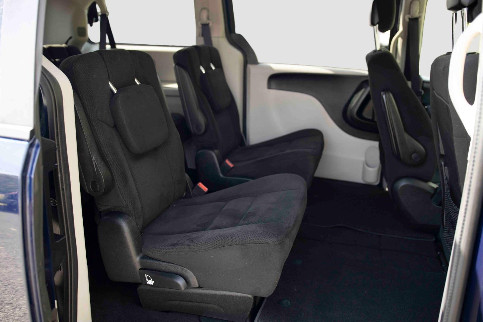 2015 Dodge Grand Caravan SE photo 11