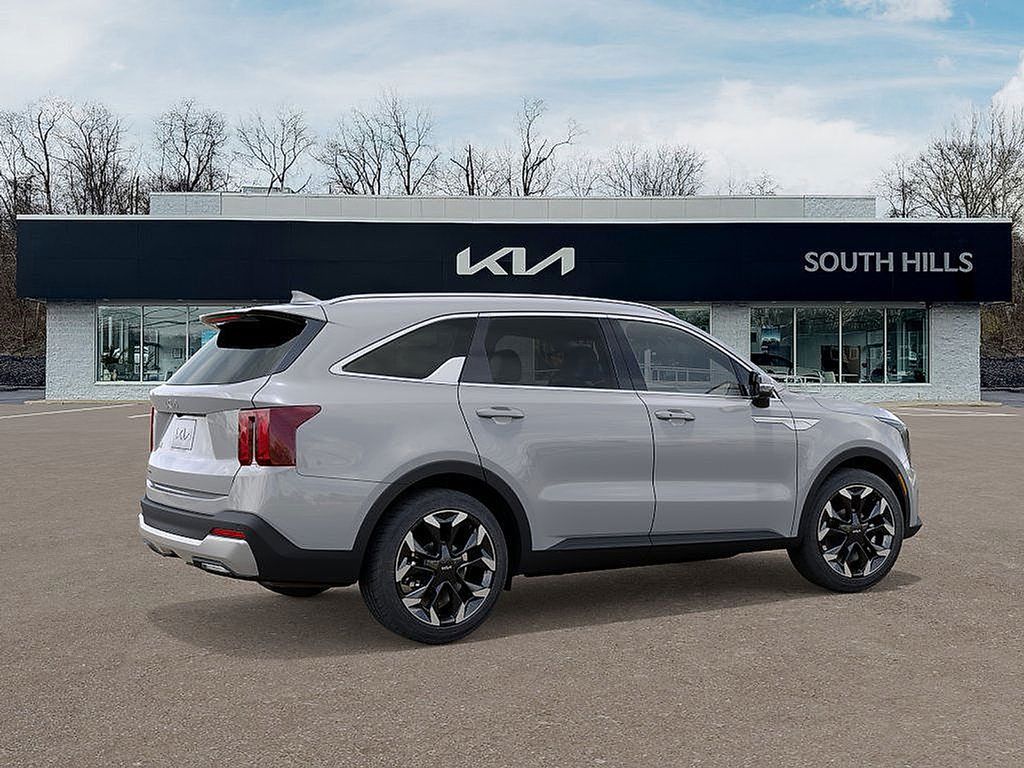 2026 Kia Sorento EX photo 4