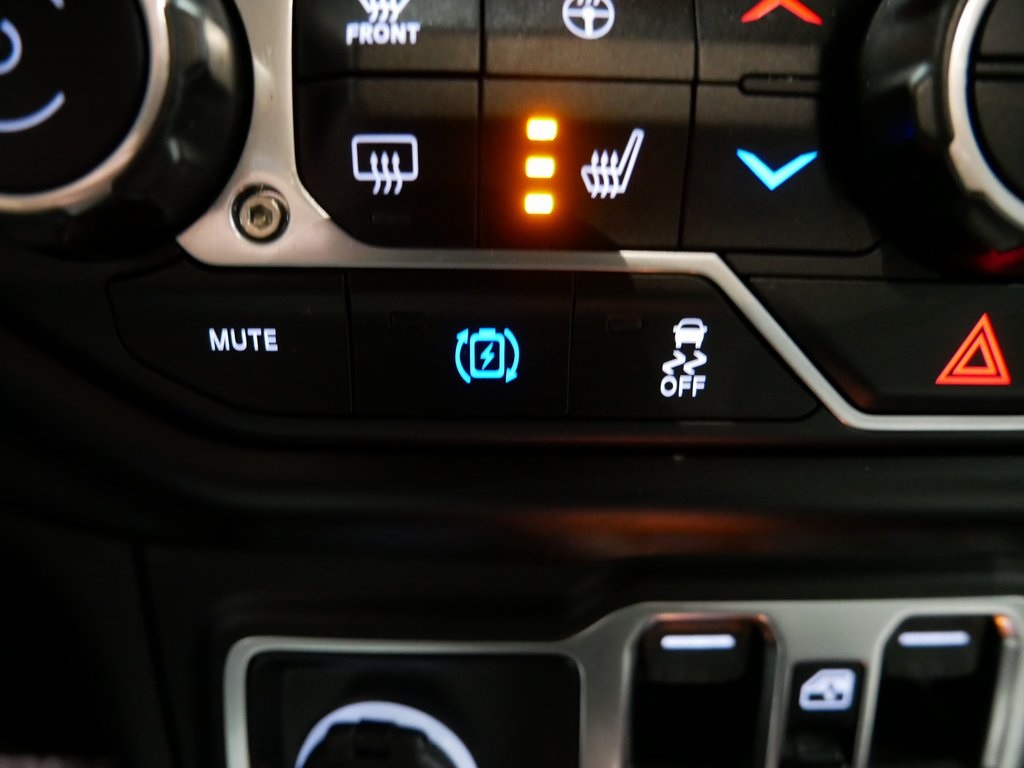 2022 Jeep Wrangler Unlimited Sahara High Altitude 4xe photo 24