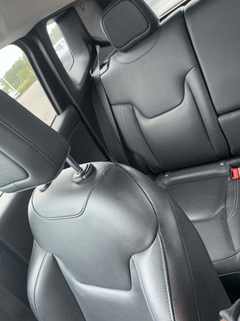 2020 Jeep Renegade Limited photo 4