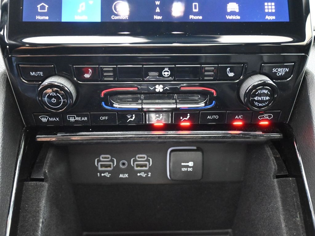 2021 Jeep Grand Cherokee Limited photo 2
