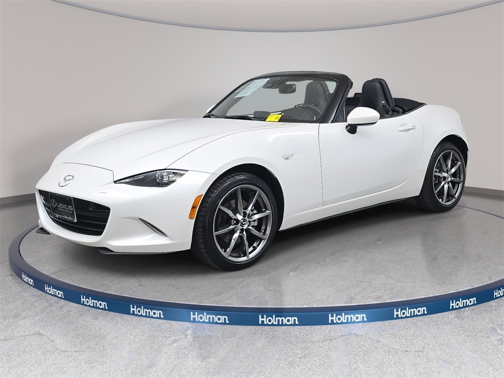2022 Mazda MX-5 Miata Grand Touring's photo