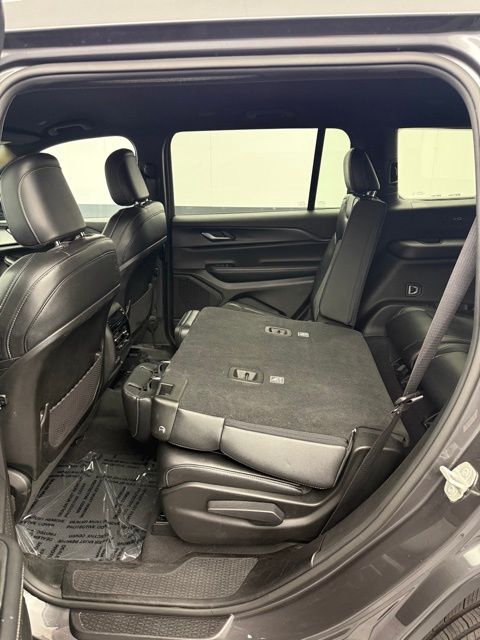 2024 Jeep Grand Cherokee Altitude photo 51