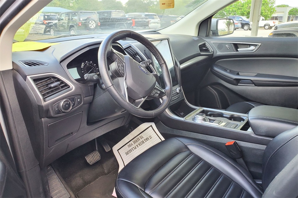 2024 Ford Edge SEL photo 5