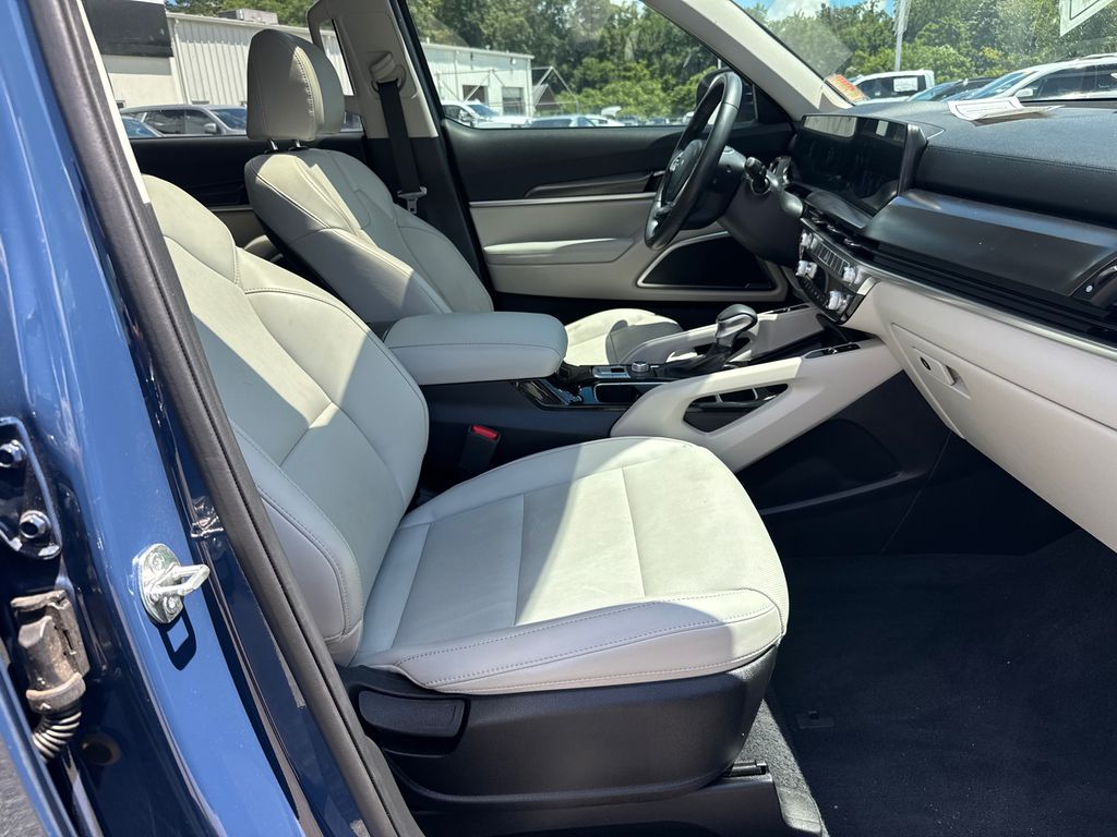 2024 Kia Telluride S photo 13