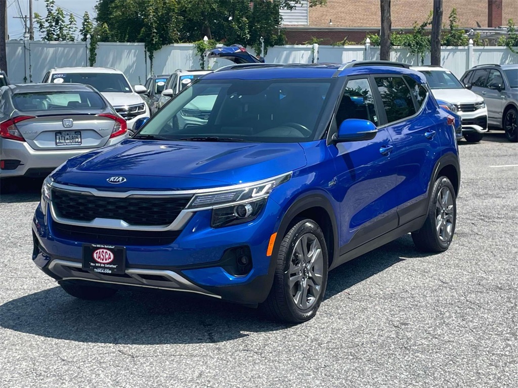 2021 Kia Seltos S photo 3