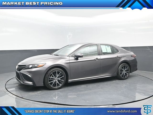 Used 2021 Toyota Camry SE with VIN 4T1G11AK0MU587358 for sale in White Hall, WV