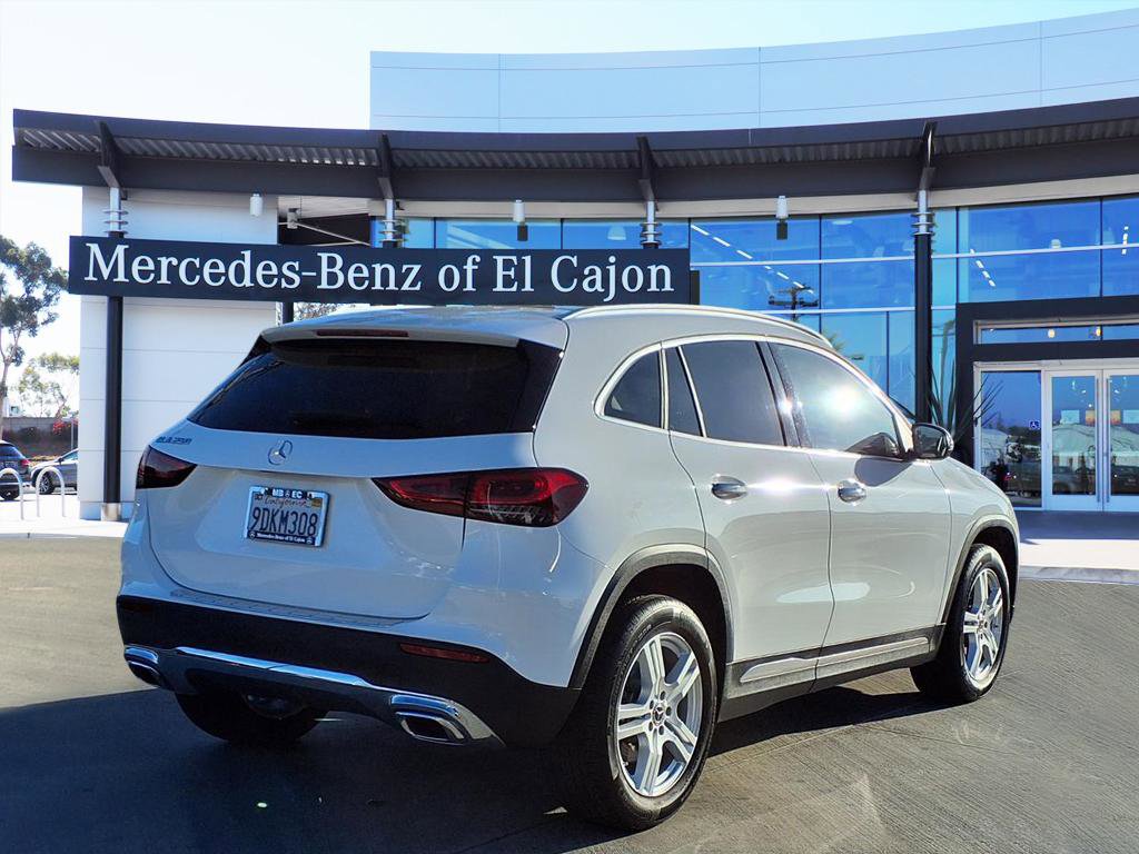 2023 Mercedes Benz GLA 250 photo 3