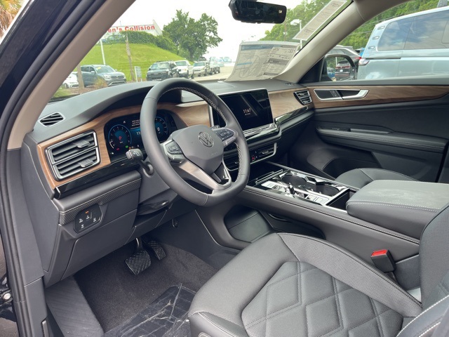 2026 Volkswagen Atlas SE Technology photo 5