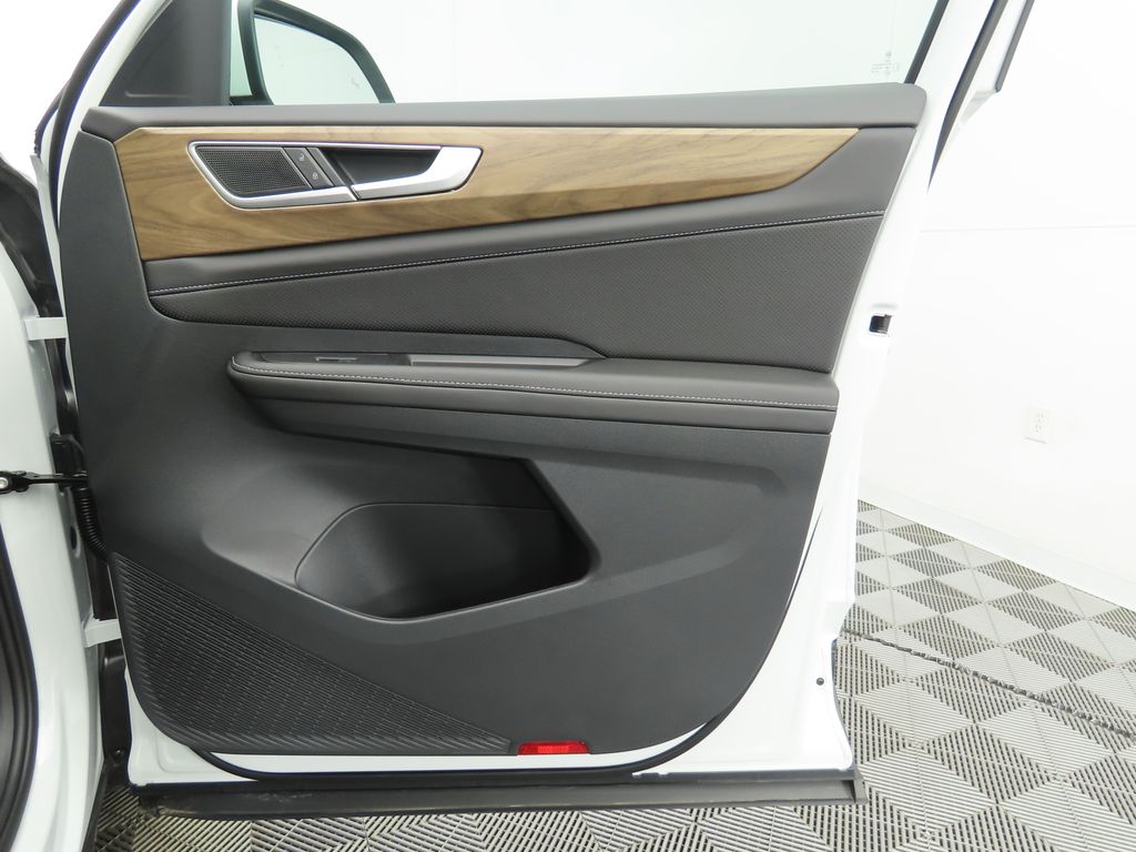 2026 Volkswagen Atlas SE Technology photo 24