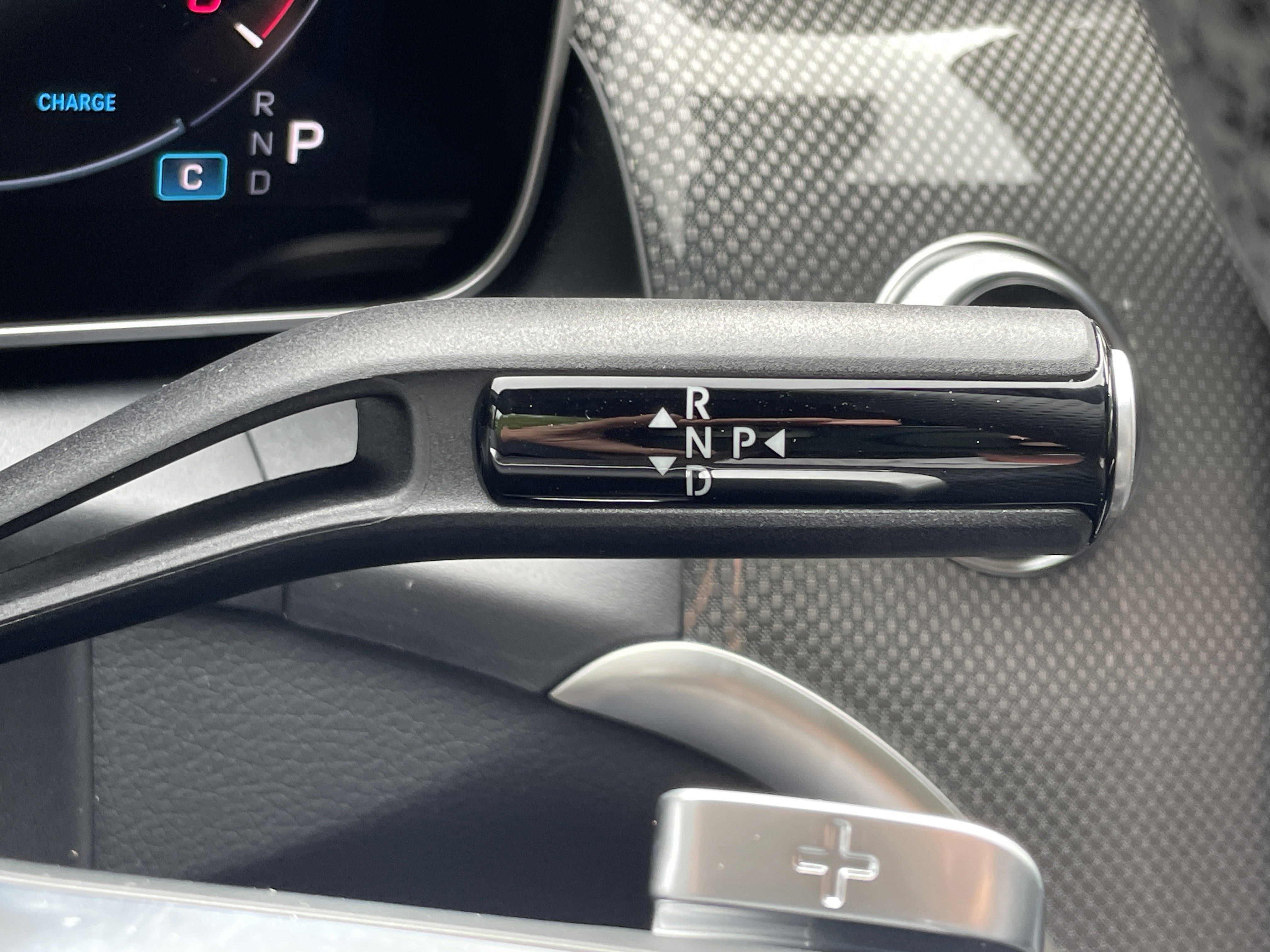 2026 Mercedes Benz GLC 300 photo 2