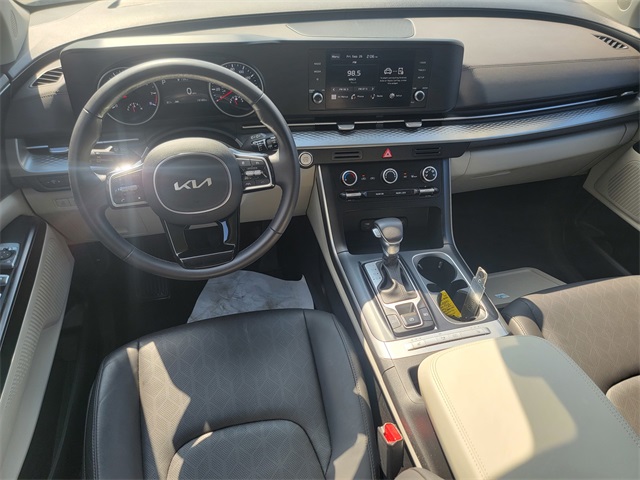 2024 Kia Carnival LX photo 29