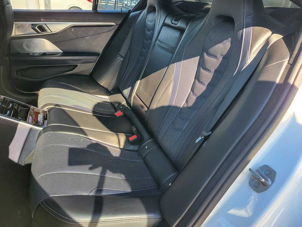 2022 BMW M850I - Image 10