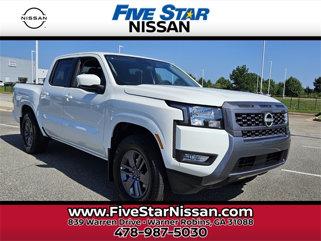 2025 Nissan Frontier SV's photo