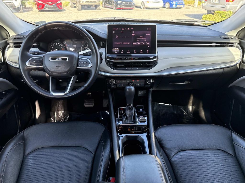 2022 Jeep Compass Limited photo 15