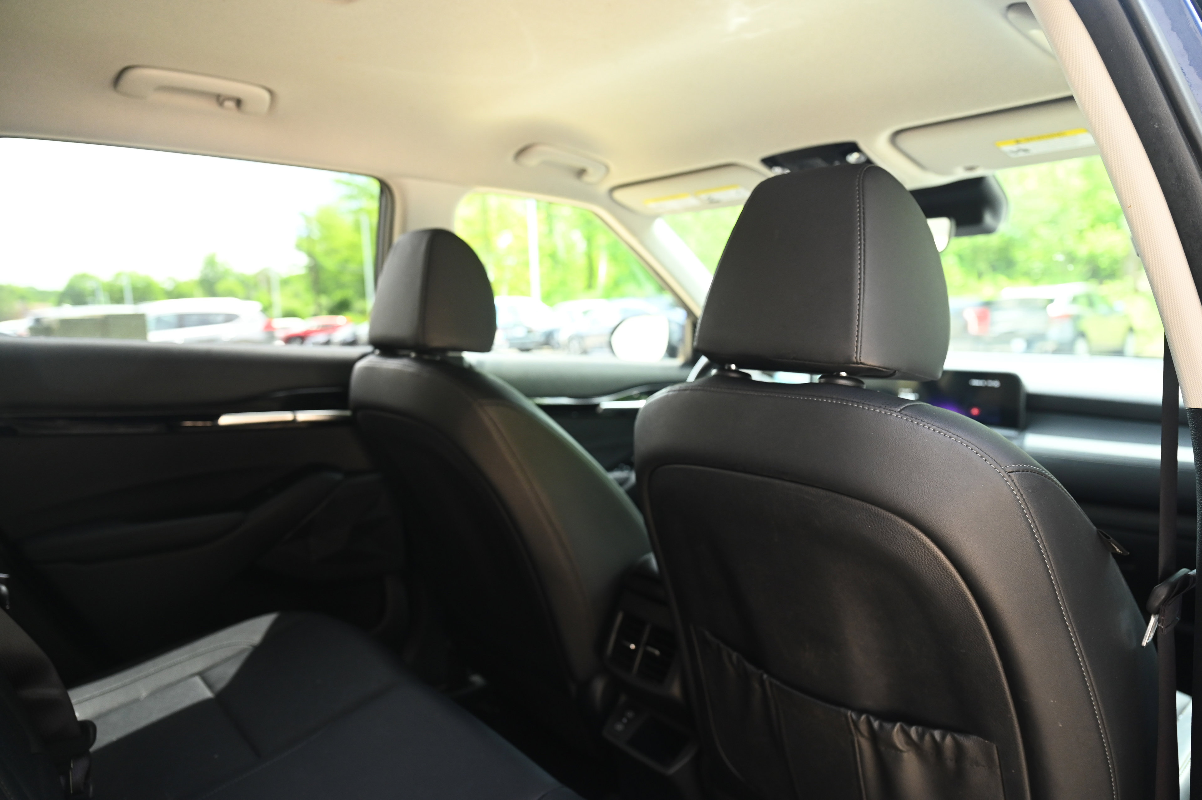 2024 Kia Seltos EX photo 23