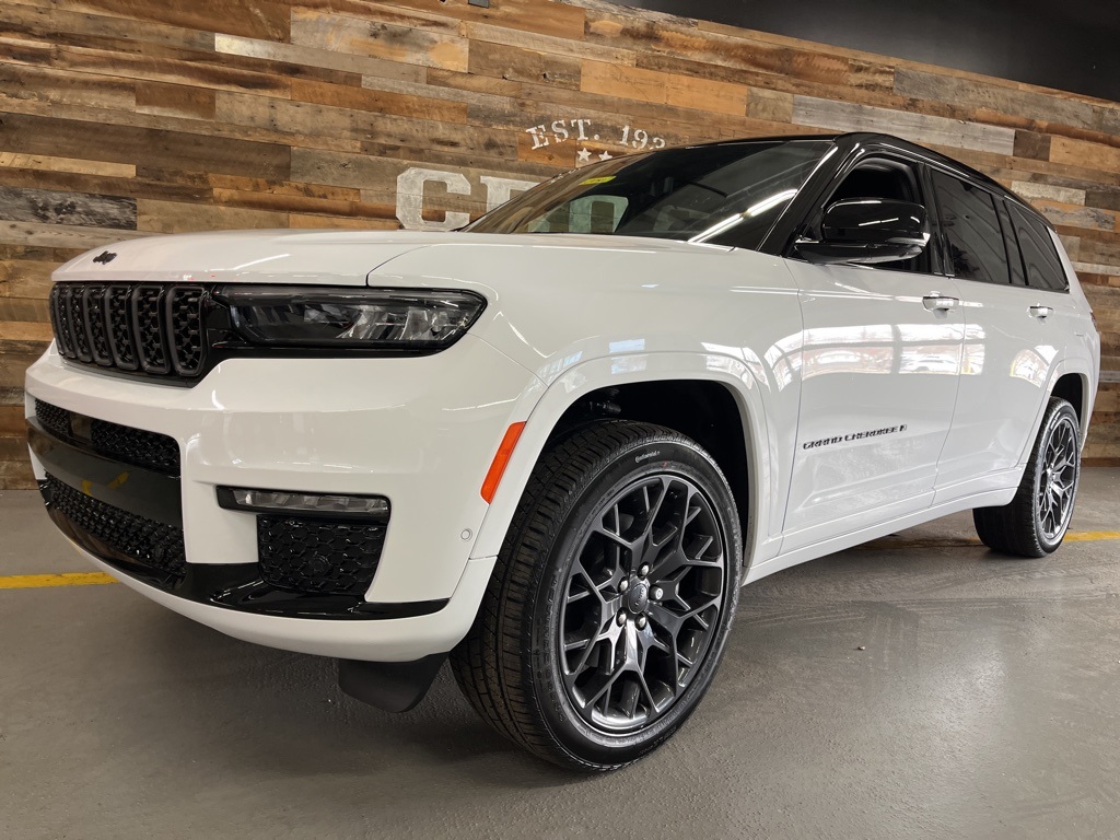 2025 Jeep Grand Cherokee L Summit Reserve photo 7