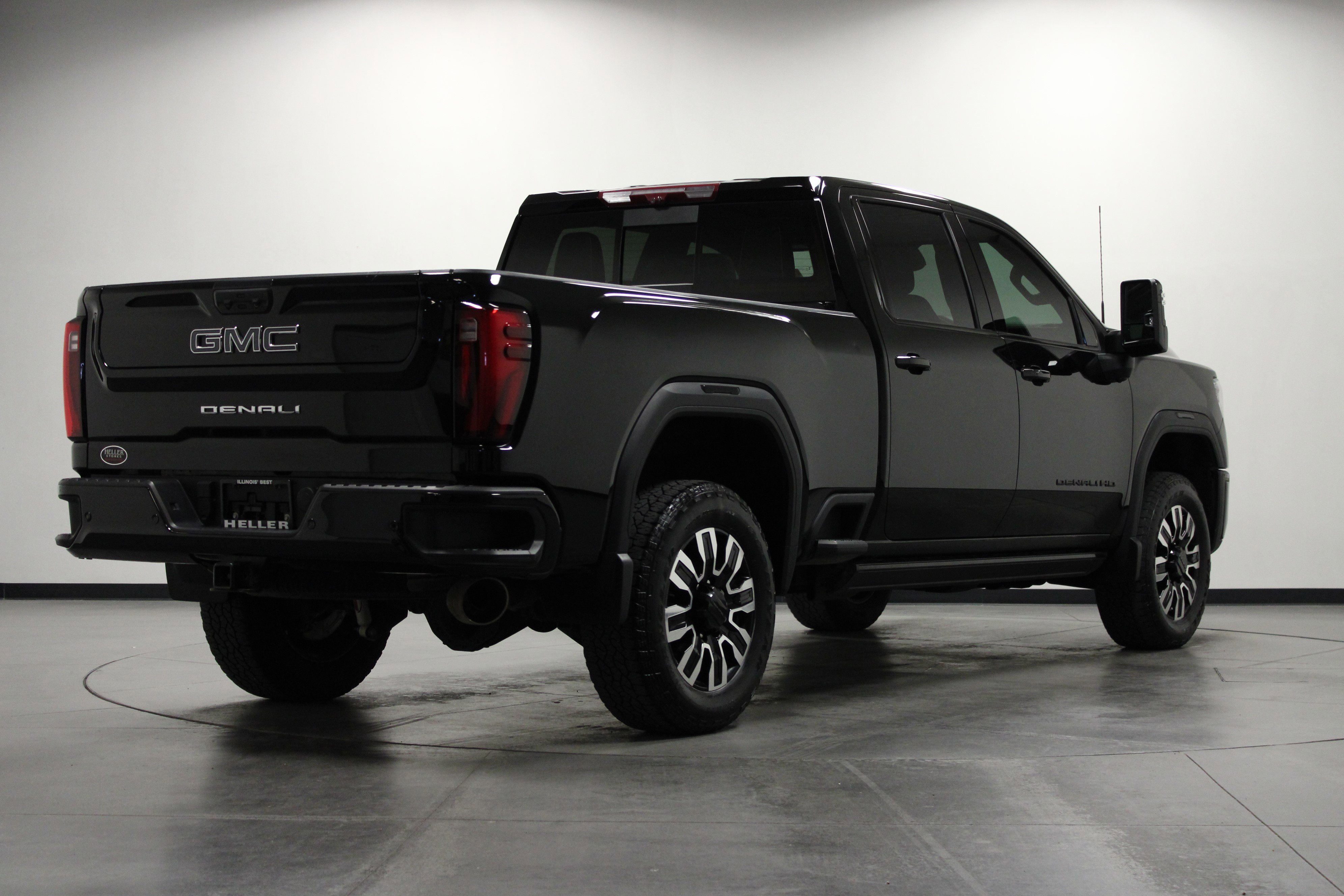 2024 Gmc Sierra 2500 Denali Ultimate photo 2