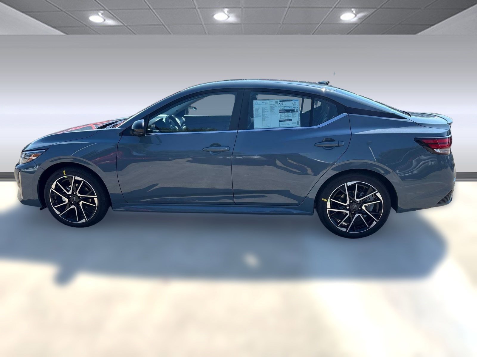 2025 Nissan Sentra SR photo 2